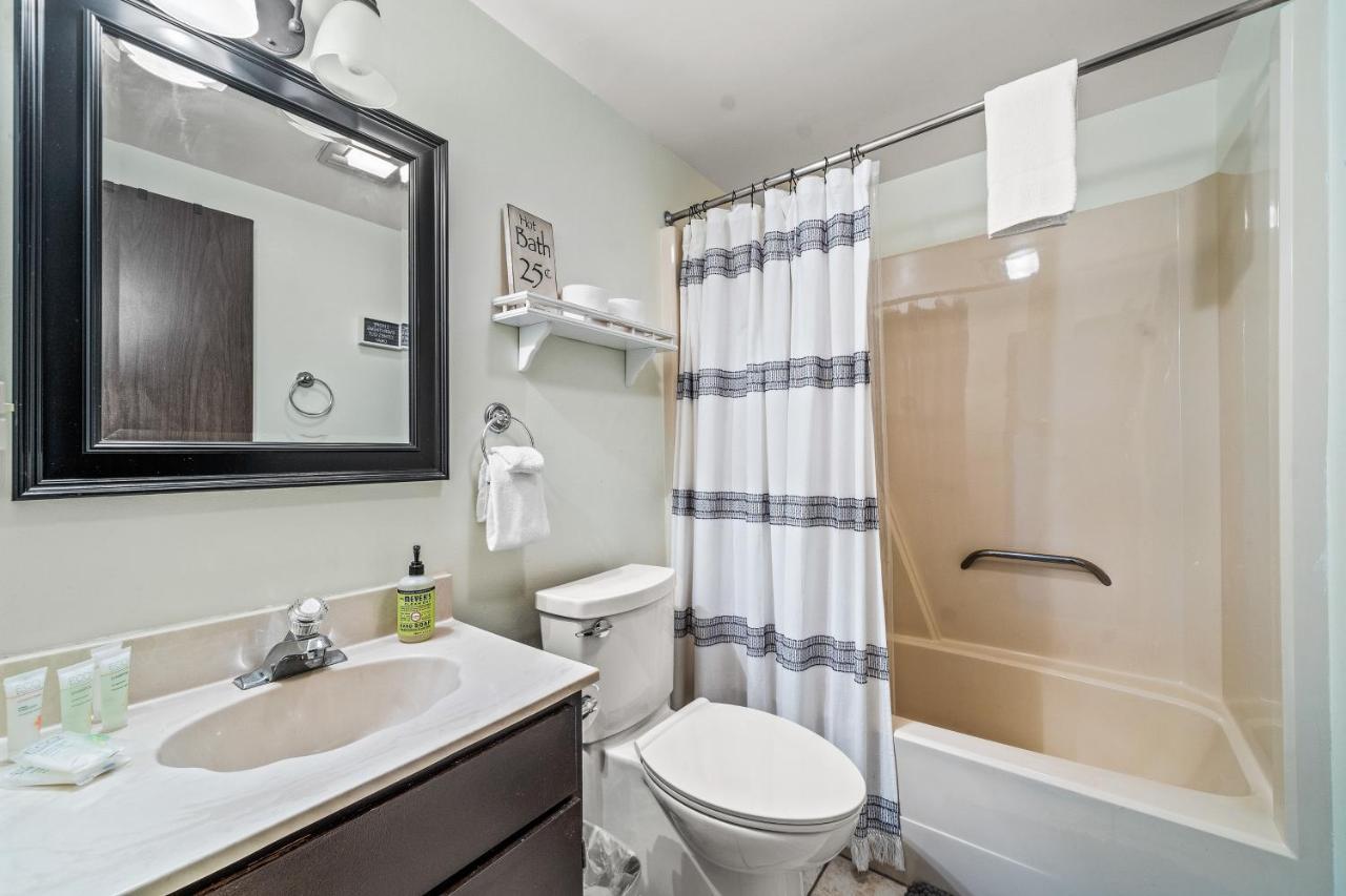 Getaway Condo Warrensburg Екстериор снимка