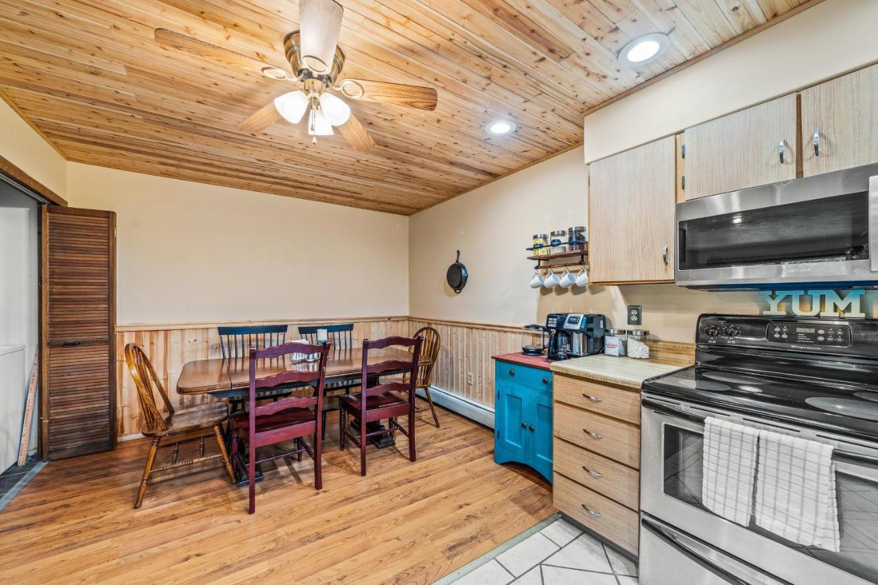Getaway Condo Warrensburg Екстериор снимка